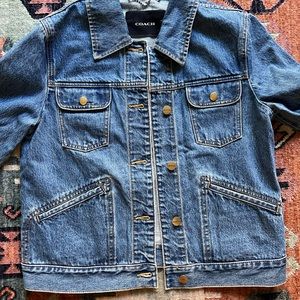 Coach denim jacket!💙